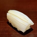千葉たかおか - 墨烏賊（富津）適度な歯応えと甘い身を柑橘が引き立てていて、抜群に美味しい烏賊でした。