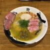 広島牡蠣と和牛ラーメン 衝青天