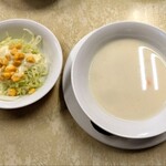 ジャッキー ステーキハウス - サラダとスープ