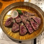 海鮮酒場 牡蠣いかだ屋 - 牛のタタキ