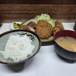とんかつ美よし - ヒレ、メンチカツ&カキフライ定食　1050円