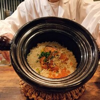 葉歩花庭 - 食事　鮭といくらの土鍋炊込みご飯