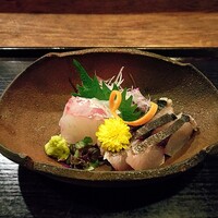 葉歩花庭 - 向附　お造り　鯛　鰆　妻一式
