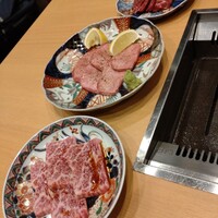 神戸焼肉 金虎 - 