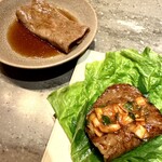 焼肉うしごろ - 季節の匠コース 冬　11.特撰リブロース（辛味噌とサンチュで）と12.厳選部位の焼きしゃぶ