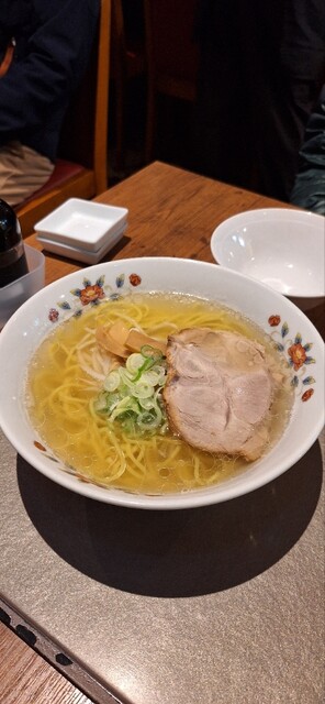 Ganso Hakodate Ramen Onjiki Niwamoto Kuko Ten photo