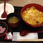 Oyakodon Hotsukoriya - 親子丼８００円
