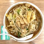 ベトコンラーメン倉敷新京 - 国士無双¥1100内　基本のベトコンラーメンに比べて国士無双は野菜の種類と量が多い。麺と味はベトコンと同じ。