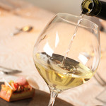 ヒカリヤ ニシ - 地元産からフランスまでワインも豊富