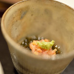 水雲（もづく）に赤貝（あかがひ）