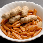 フェアリーズ - (夜)柿の種&落花生　無料！