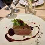 Le Petit Courageux - ハンガリー産鴨のロースト／赤ワイン（500円）