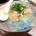 立ち呑み ソメアカ - 八角出汁のつみれ汁（中華スパイスではない）