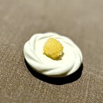 茶禅華 - ➓今日時菜
      〜大根餅、叩いた大根に柚子を加えたものを添えて。大根は卸すのではなく敢えて叩いており、荒目の食感か良いアクセント。