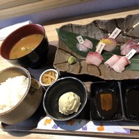 魚師匠 - 定食全容