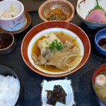 瀬戸内味覚処 芸州 本店 - おまかせ定食