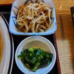 丸や - 定食の小鉢（２品）