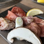 焼肉 The INNOCENT CARVERY - 