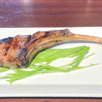 ワカヌイ グリル ダイニング バー 東京 - ラムチョップ