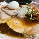 麺庵 利休 - 特製中華そばのアップ