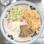 中華そば みたか - ワンタンメン油そば半熟卵付き（麺軽）