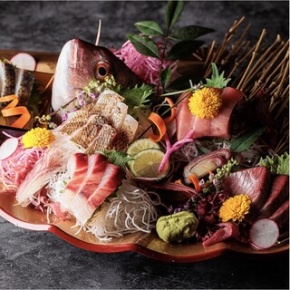 料理長が目利きした鮮度抜群の鮮魚！