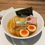 酒肴場 屯 - 津軽煮干し中華蕎麦（味玉入り）¥1000