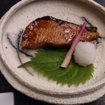 お食事処 多七 - ぶりの照り焼き。
