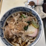 森田屋 - きしめん　500円也　コスパ最高、お味も最高、現存する昭和きしめんのお店ては一位ですね