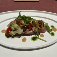 モノリス - 天然鰤/みかん/マスタード/藁