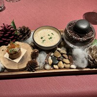 モノリス - アミューズ