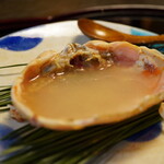 くろぎ - 黒龍しずくで甲羅酒。風流です。