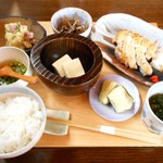 おひるごはん「和歌山産朝ひき鶏をメインに」