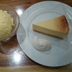 アイティーハウス - チーズケーキ アイスクリームもついてました！
