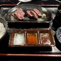 HIKARI - 