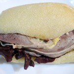 ブランジュリー パリの空の下 - 白ワインで７時間煮たタンサンドイッチ