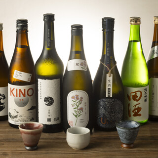 厳選された銘酒が揃う、地酒の極みを堪能