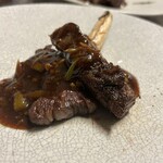 中國菜Yoshi - 上海蟹コース真菰茸の黒焼きとリブロースの煎り焼き「蠔油牛肉」