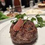 ウルフギャング・ステーキハウス 丸の内店 - 熟成チョップドステーキグレイビーソース(3,300円)