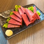 炭火焼肉 近江ホルモン - 近江牛ハート刺身