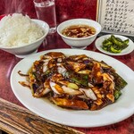 珍来 - 茄子と豚肉ピーマン炒め935円、ライス230円大盛り110円デス。