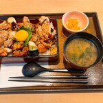 大戸屋 - 炭火焼き鳥の月見ねぎ間重定食　930円税込