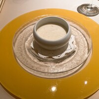 ラ・グランターブル ドゥ キタムラ - じゃが芋ポタージュ　蟹身を浮かべて