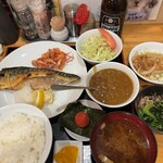 飲食笑商何屋ねこ膳 - 