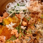 こめらく 海鮮茶漬けとおむすびと。 - 