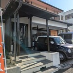 ごはんや 九 - 店舗前