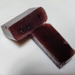 甘精堂本店 - かしす羊羹、少し赤っぽい、、