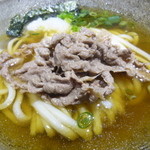 自家製麺うどん甘味処 おにかま - 肉うどん　冷たいお出汁で