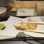 天ぷら あらたみかわ - 塩とすだち､天つゆの染めおろし､両方とも行けるなあ｡冬の楽しみだ｡