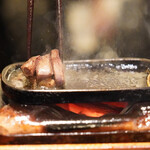 鷹匠鍋 あか羽 - 躍動感ある脂